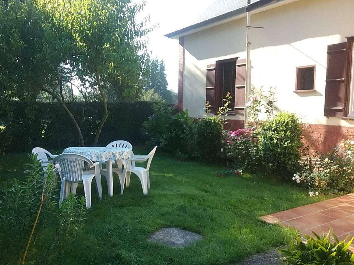 Gite A La Ferme Villeroy  Exterior photo